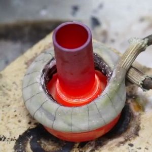 高效精密的連接藝術(shù)：走近宏創(chuàng)高頻法蘭釬焊工藝